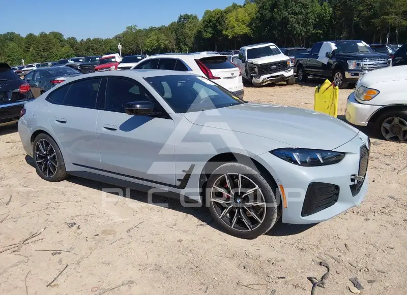 2025 BMW I4 фото