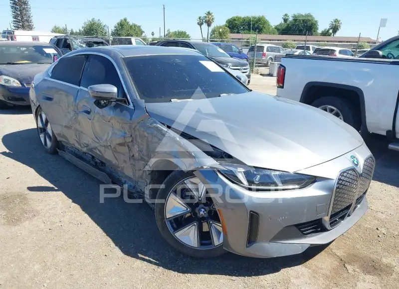 2025 BMW I4 photo