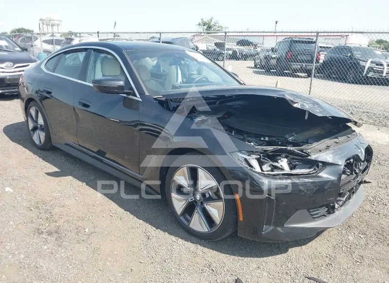 2025 BMW I4 фото