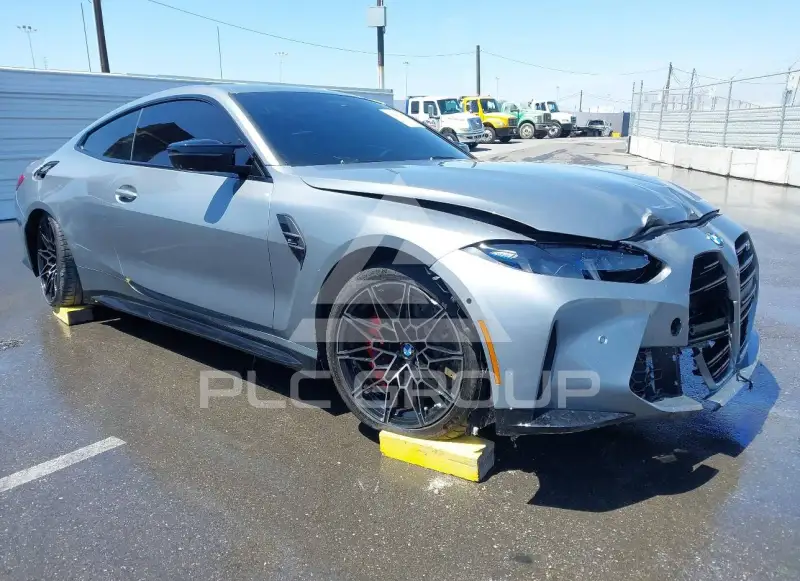 2025 BMW M4 фото