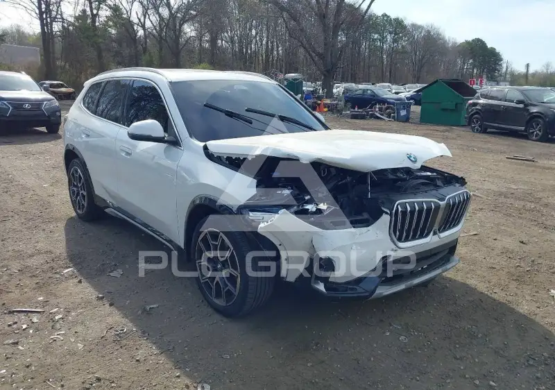 2025 BMW X1 photo
