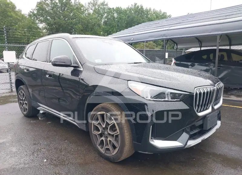 2025 BMW X1 фото