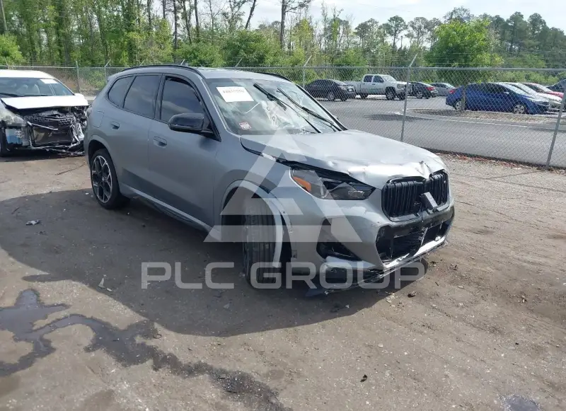 2025 BMW X1 фото