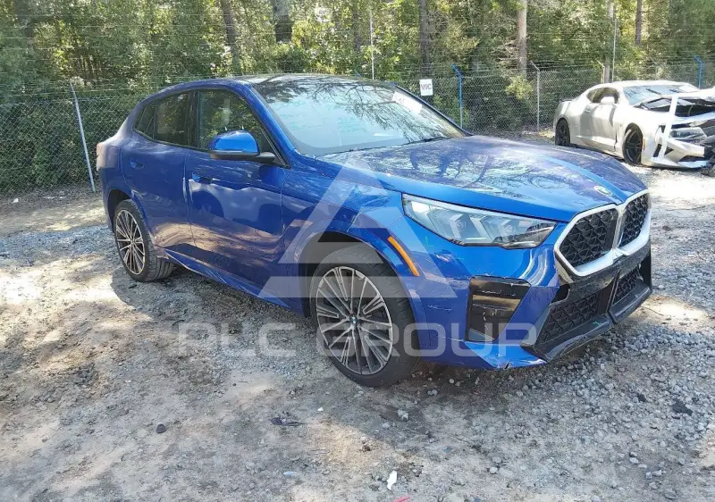 2025 BMW X2 photo