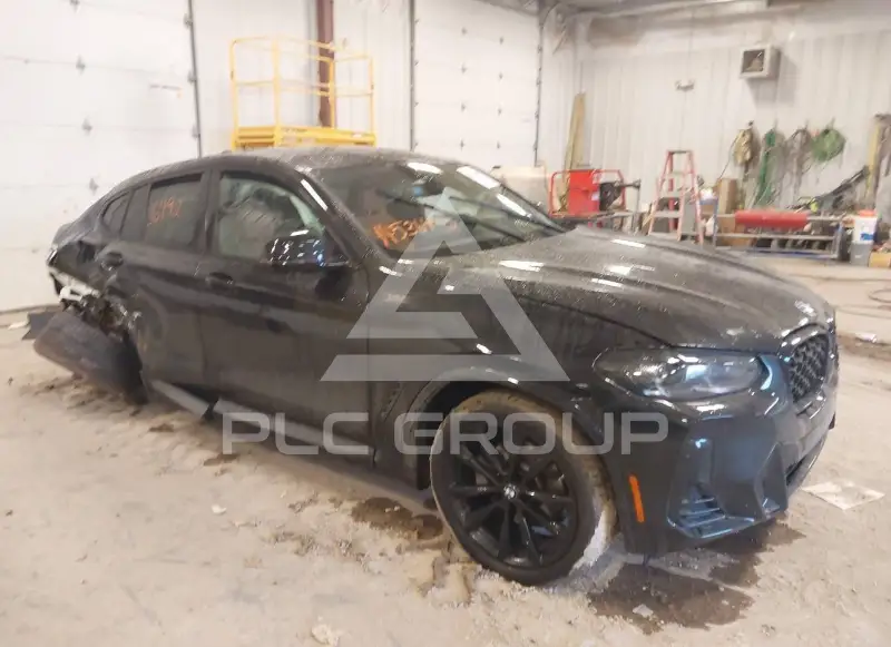 2025 BMW X4 photo