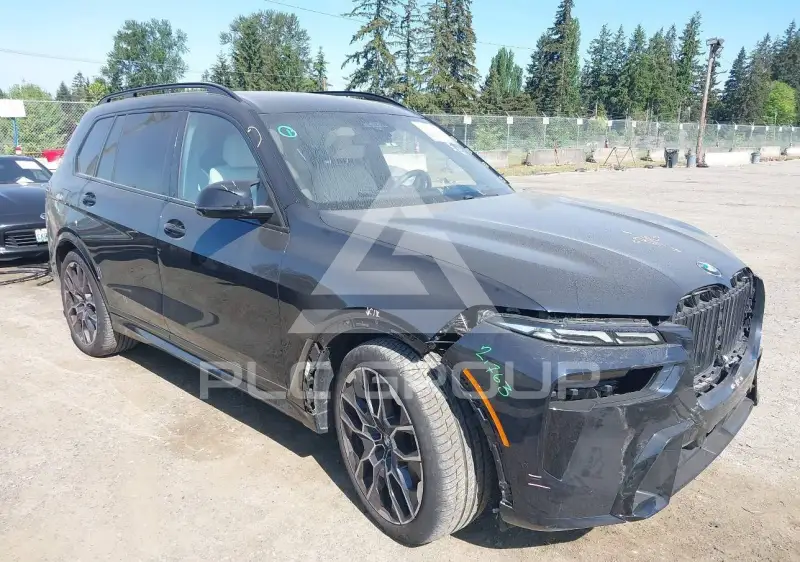 2025 BMW X7 фото
