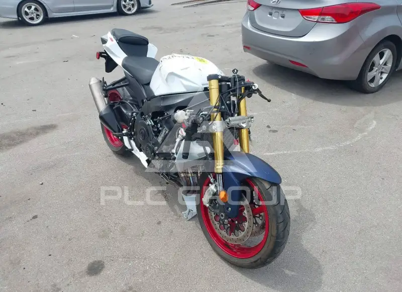 2025 Suzuki GSX-R750 photo
