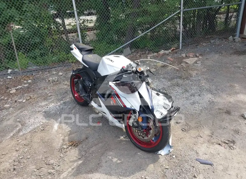 2025 Suzuki GSX-R600 фото