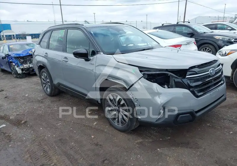 2025 Subaru Forester photo