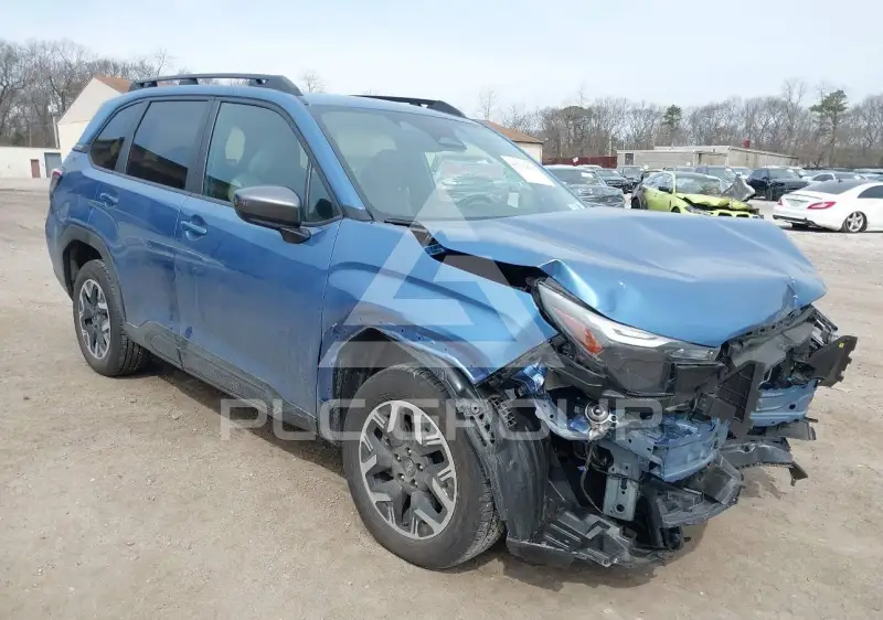 2025 Subaru Forester фото