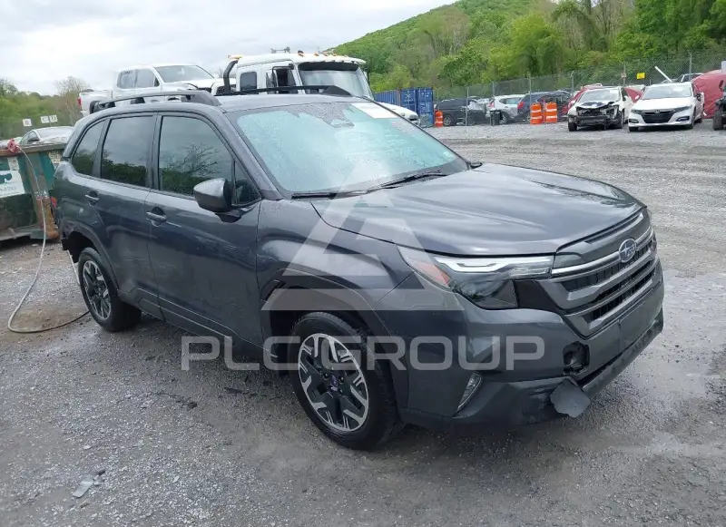 2025 Subaru Forester фото