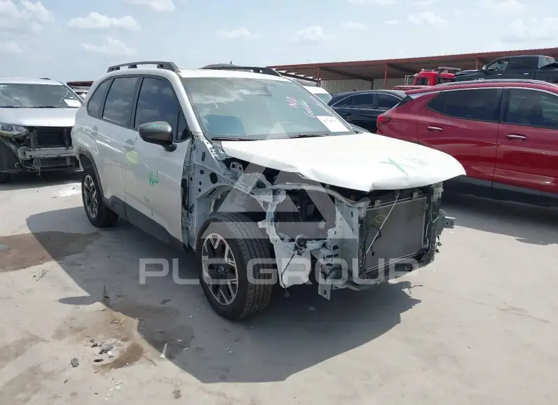 2025 Subaru Forester фото