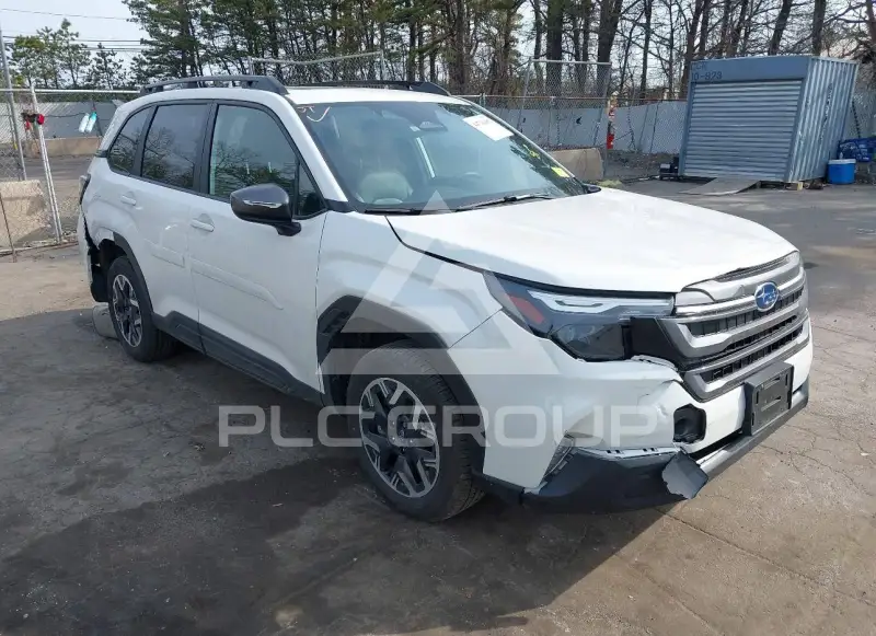 2025 Subaru Forester фото