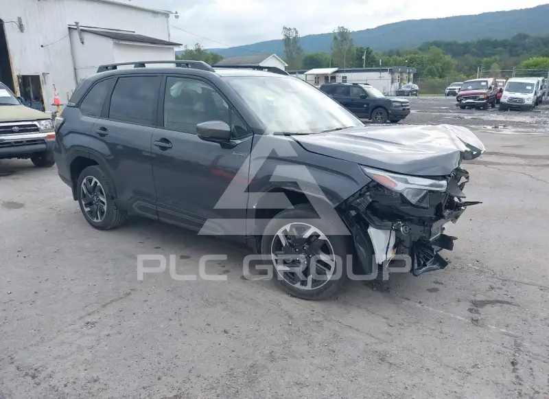 2025 Subaru Forester фото