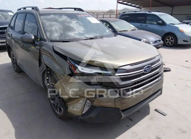 2025 Subaru Forester photo