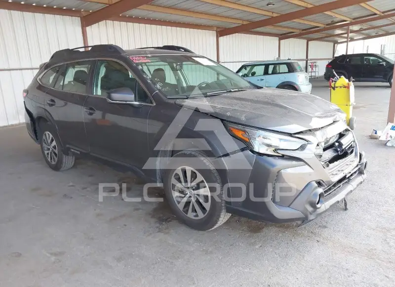 2025 Subaru Outback photo