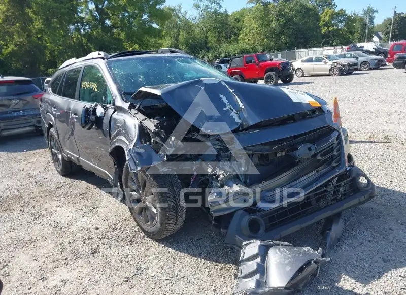 2025 Subaru Outback photo