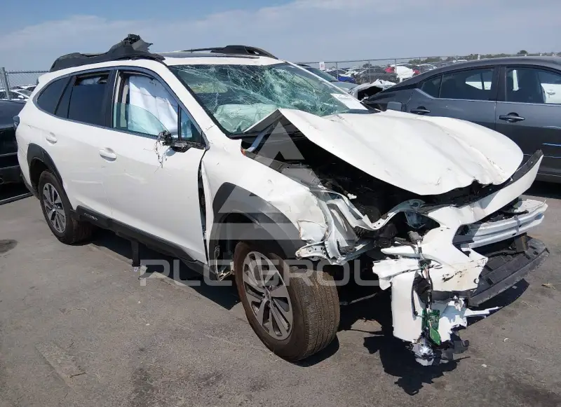 2025 Subaru Outback photo