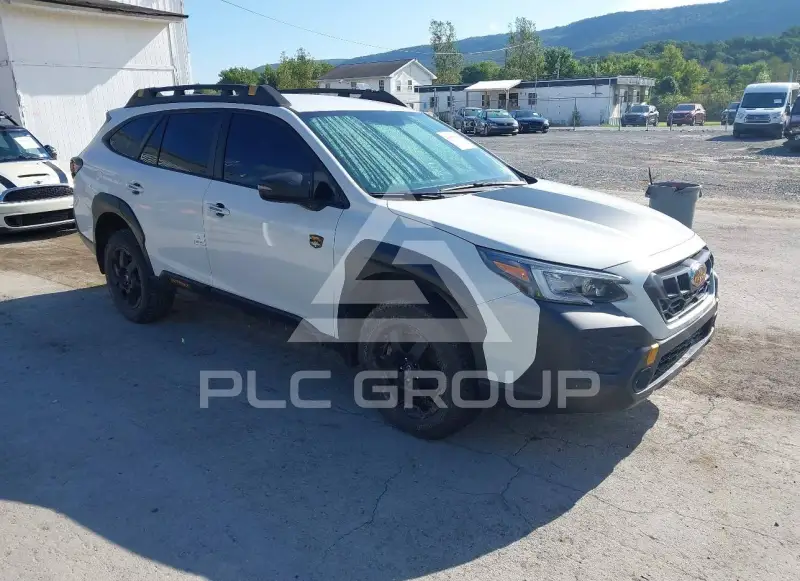 2025 Subaru Outback photo