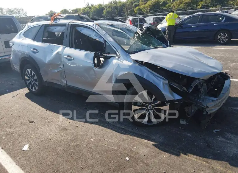 2025 Subaru Outback photo