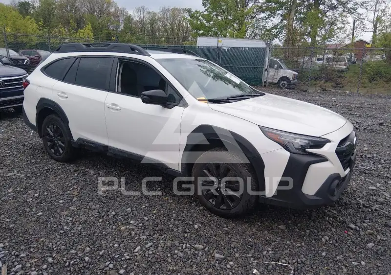 2025 Subaru Outback photo