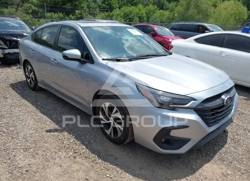 2025 Subaru Legacy photo