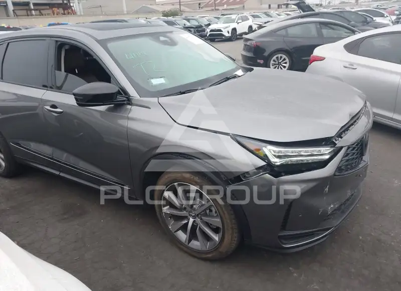 2025 Acura MDX photo