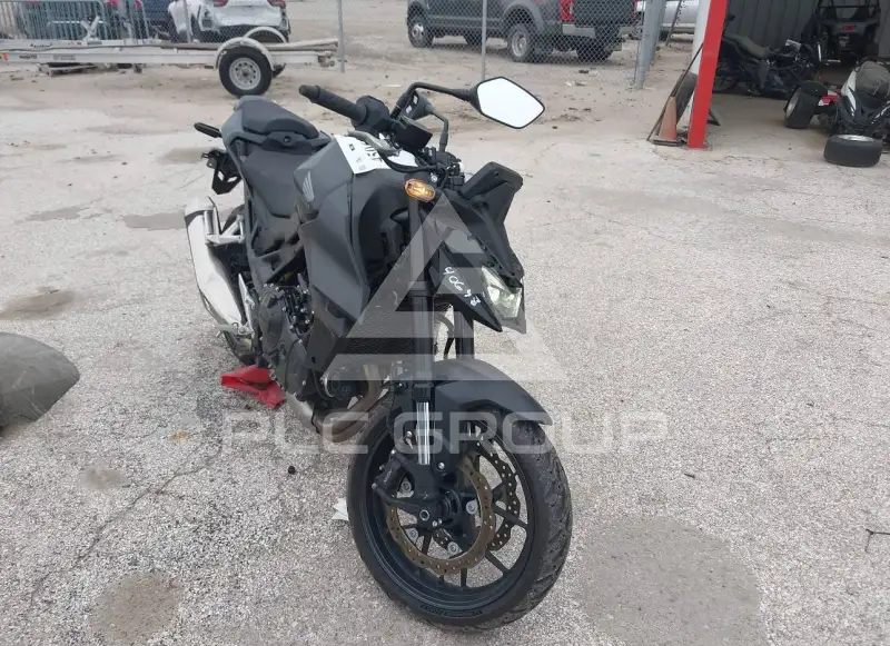 2025 Honda CB750 фото