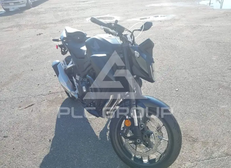 2025 Honda CB500 фото