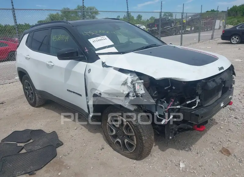 2025 Jeep COMPASS photo