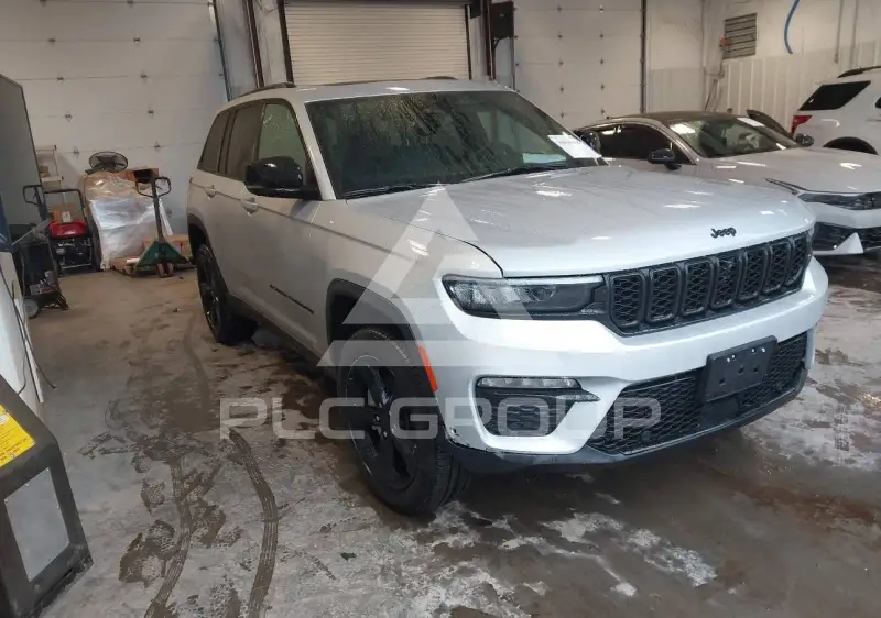 2025 Jeep Grand Cherokee фото
