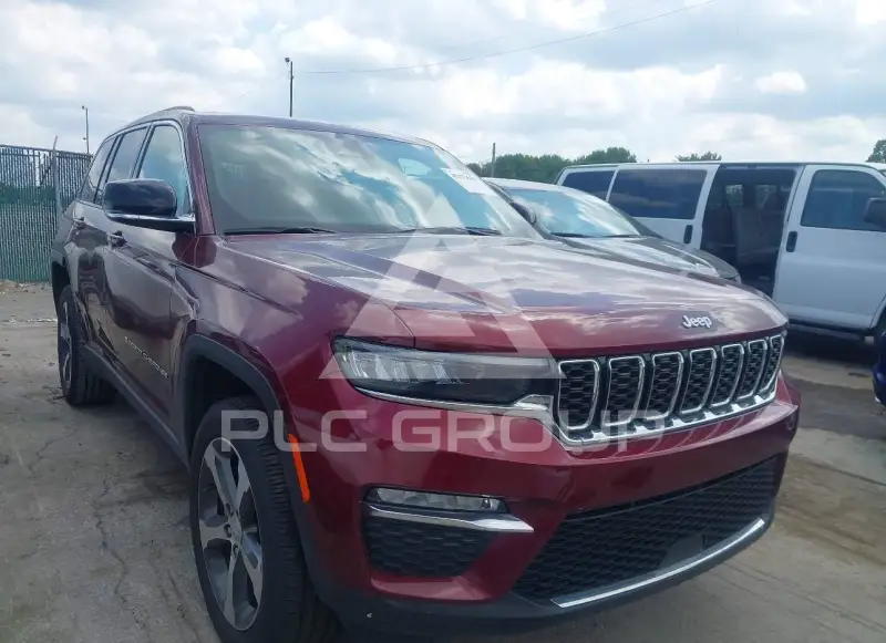 2025 Jeep Grand Cherokee photo