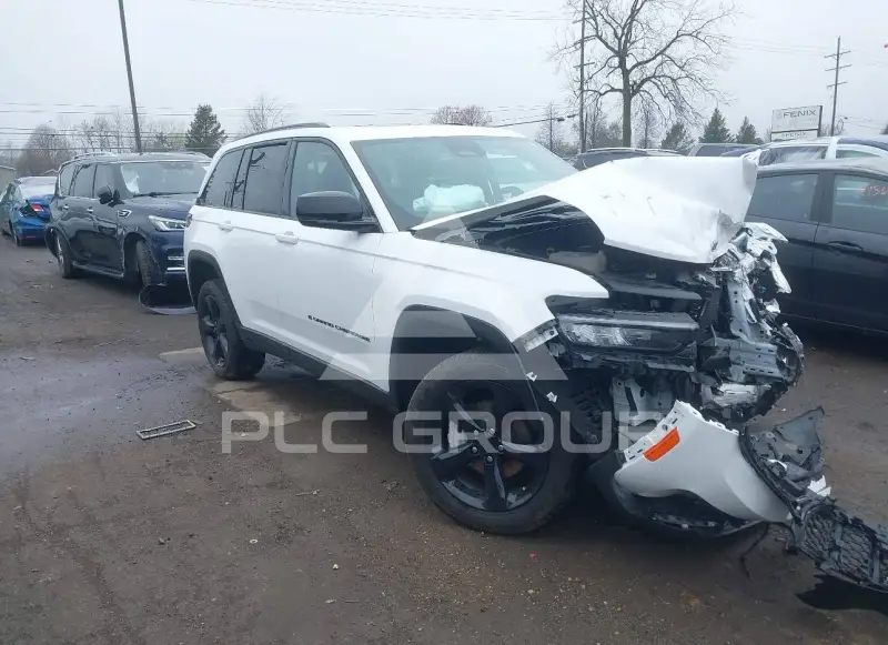 2025 Jeep Grand Cherokee photo