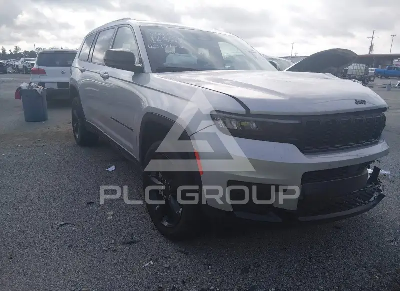 2025 Jeep Grand Cherokee photo
