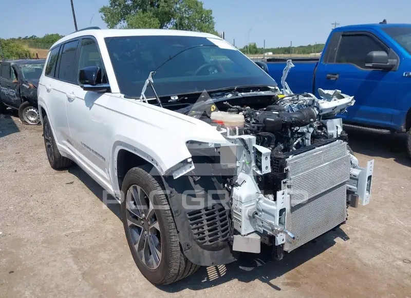 2025 Jeep Grand Cherokee photo