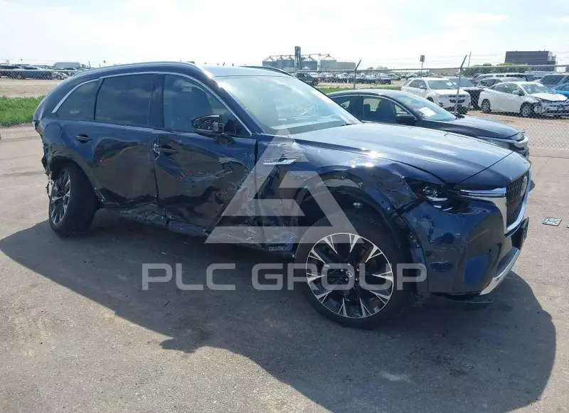 2025 Mazda CX-90 photo