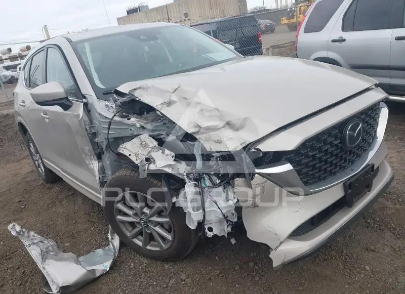 2025 Mazda CX-5 photo