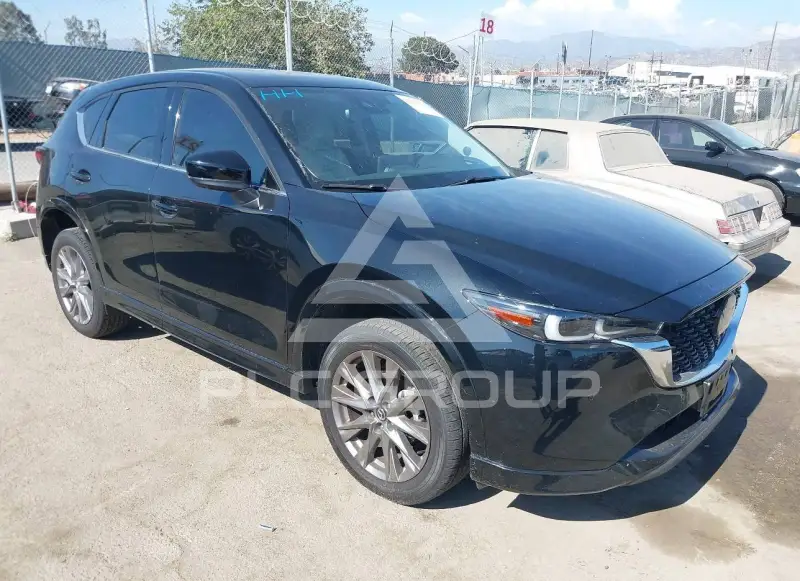 2025 Mazda CX-5 photo