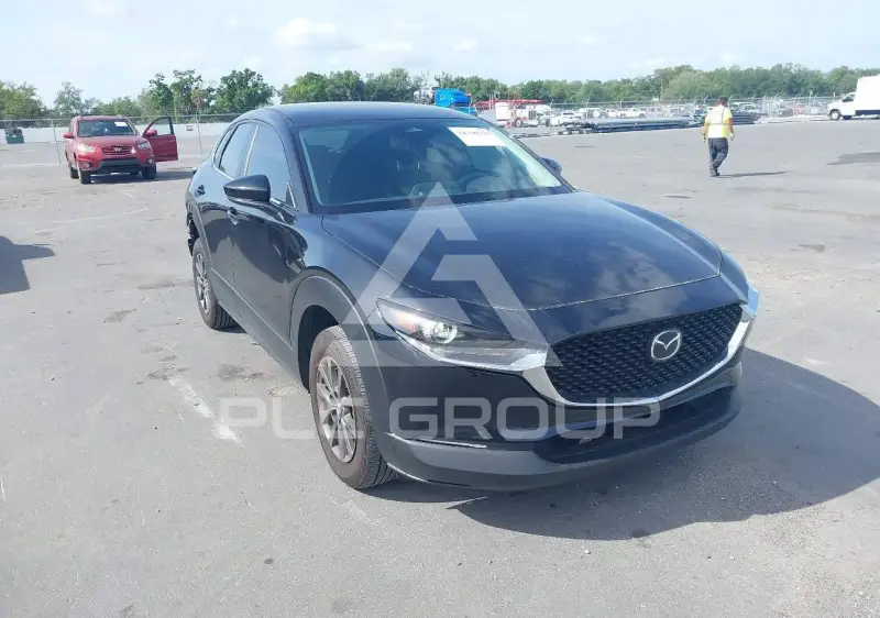 2025 Mazda CX-30 photo
