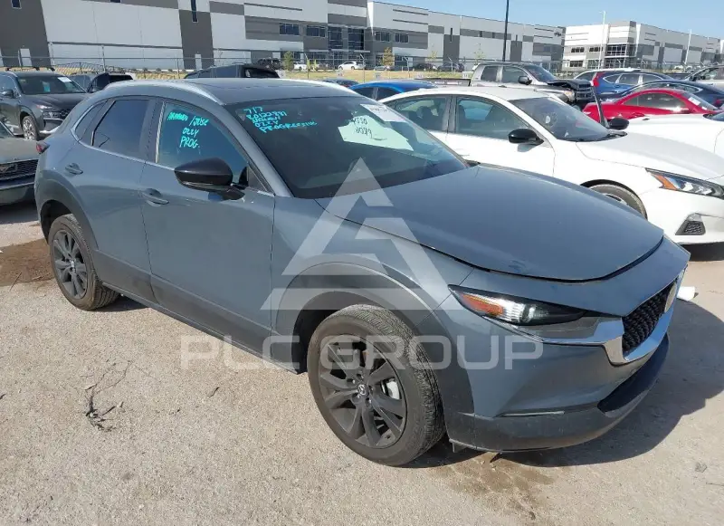 2025 Mazda CX-30 фото