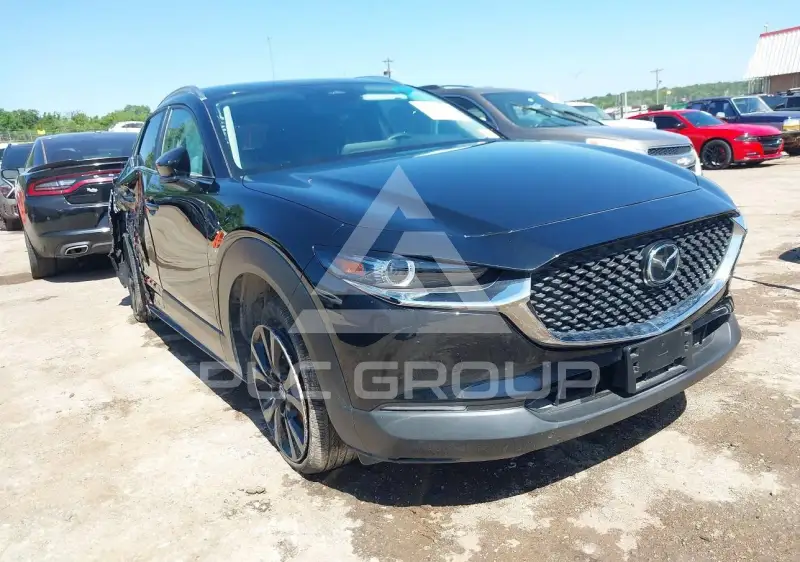 2025 Mazda CX-30 photo