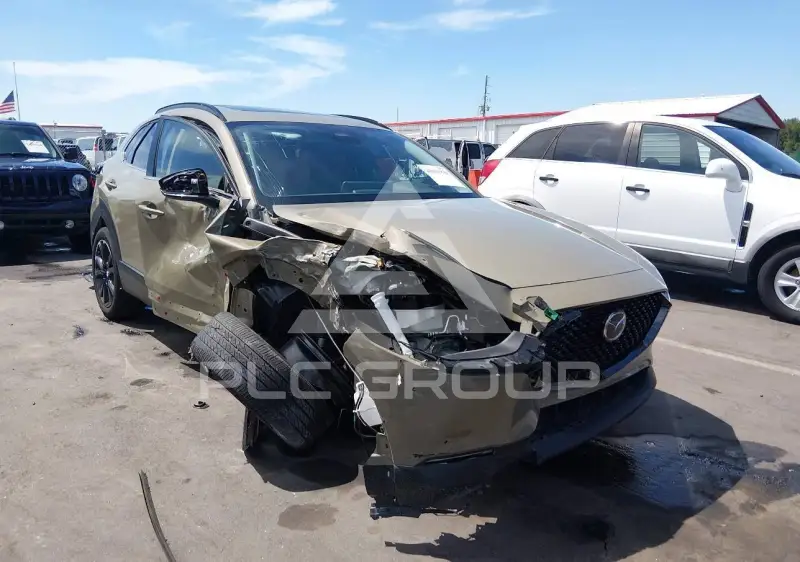 2025 Mazda CX-30 фото