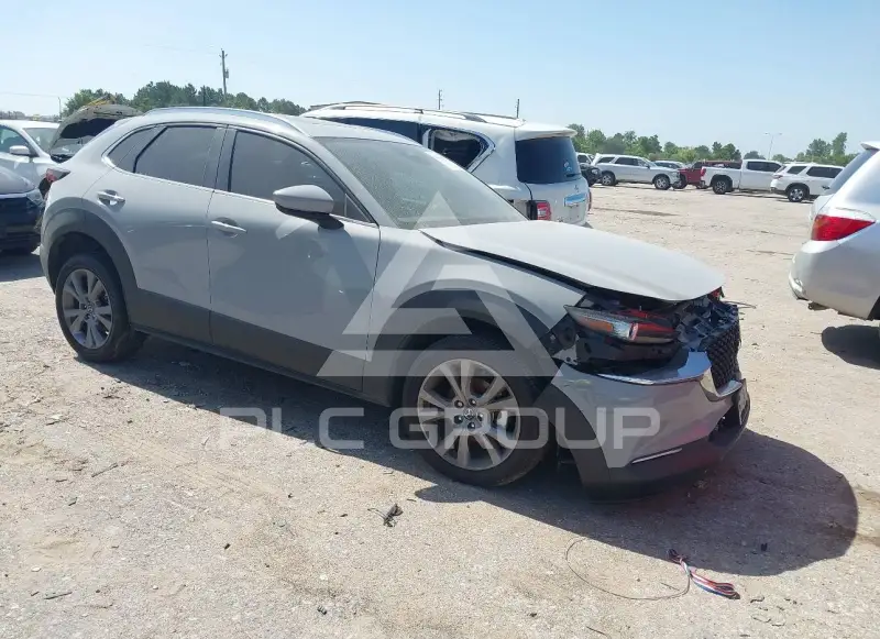 2025 Mazda CX-30 photo