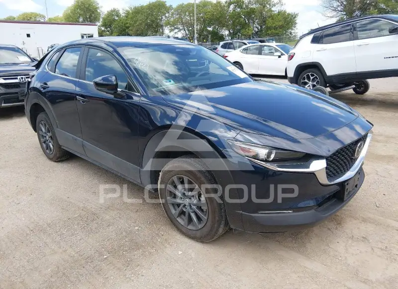 2025 Mazda CX-30 фото