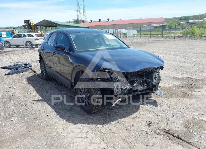 2025 Mazda CX-30 photo