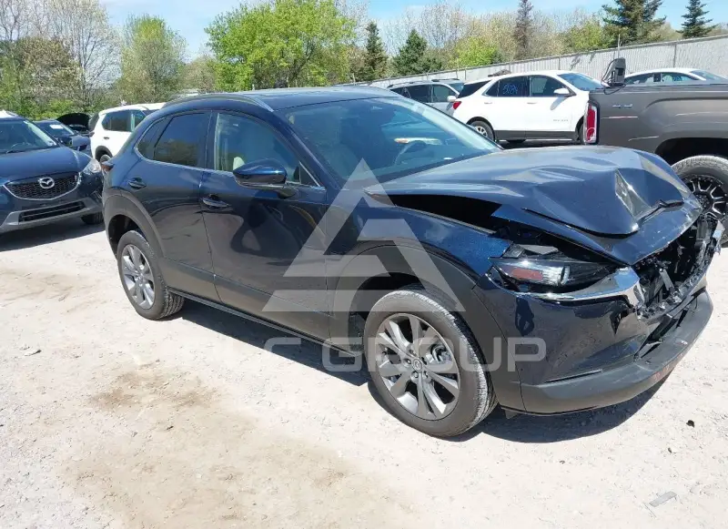 2025 Mazda CX-30 фото