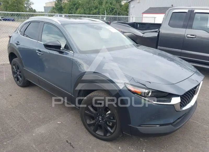 2025 Mazda CX-30 photo
