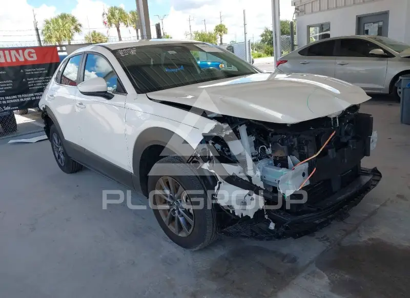 2025 Mazda CX-30 фото