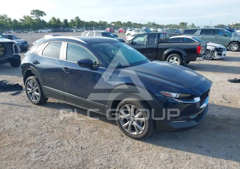 2025 Mazda CX-30 photo