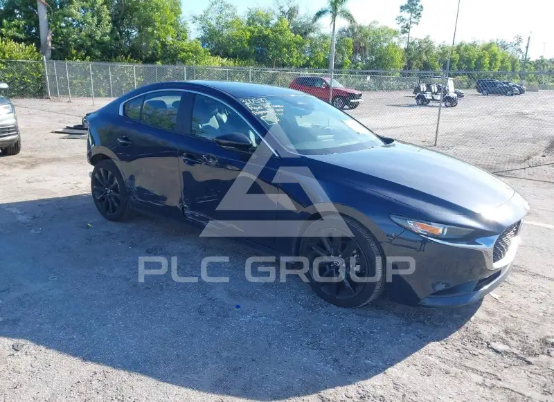 2025 Mazda 3 photo